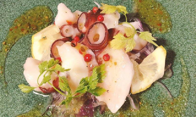 ピンクペッパーのお料理活用例1、前菜の写真