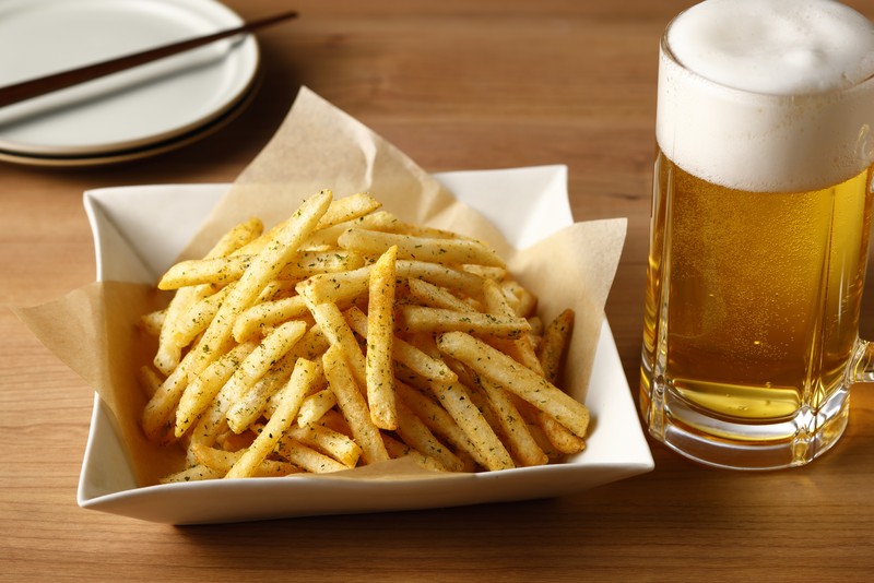 やみつきポテトシーズニング のり塩味とビール